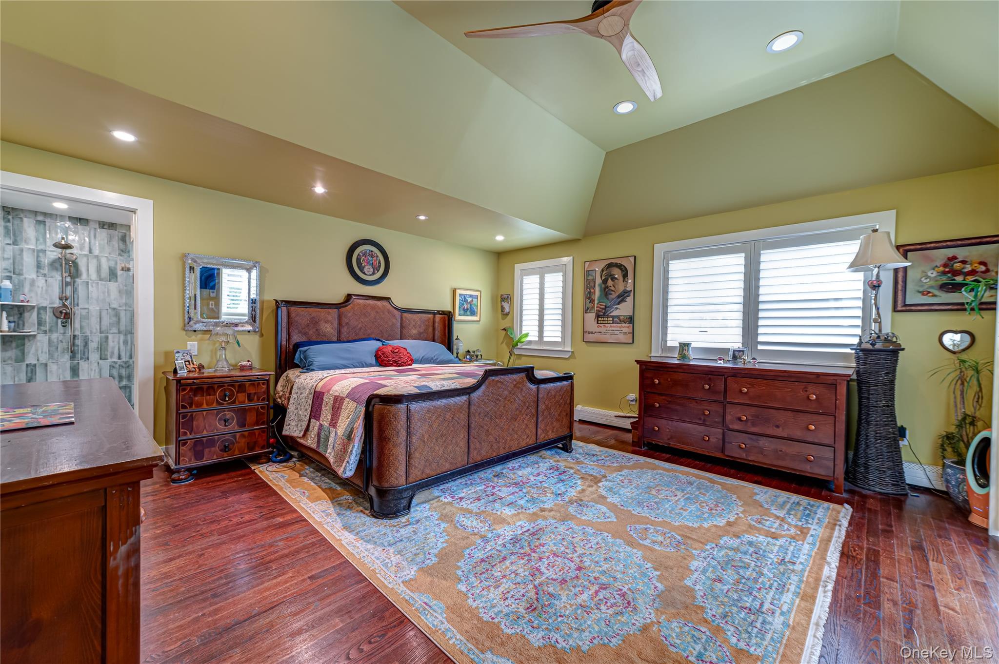 253 Melbury Road Babylon, NY 11702 - Photo 18 of 44
