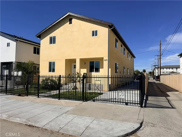 $1,199,000 | 823 West G, Wilmington, CA 90744