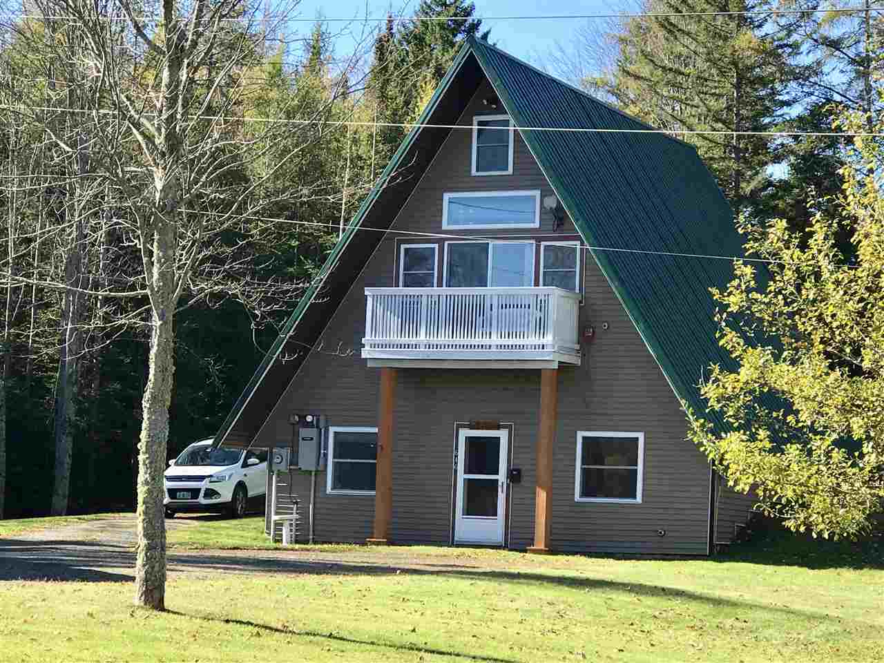 646 East Main Street Lunenburg, VT 05906 - Photo 1 of 25