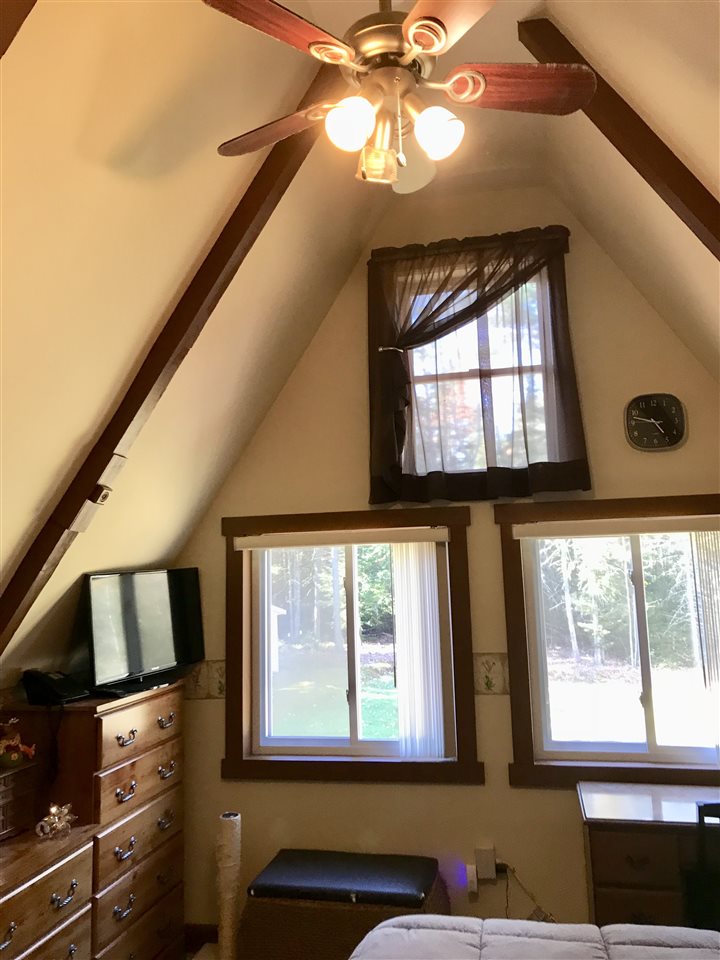 646 East Main Street Lunenburg, VT 05906 - Photo 13 of 25
