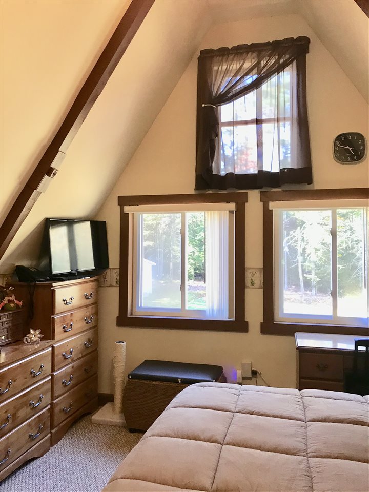 646 East Main Street Lunenburg, VT 05906 - Photo 14 of 25