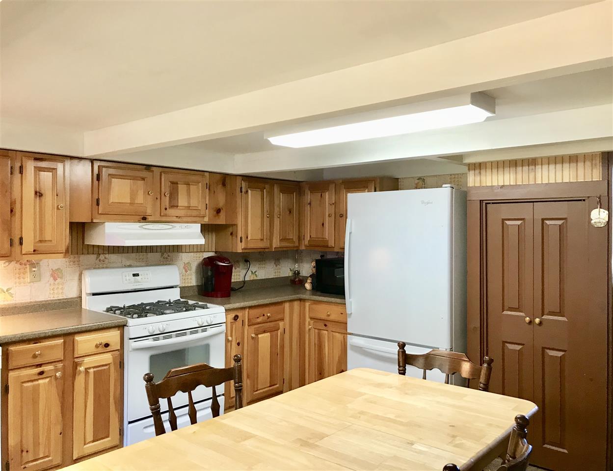 646 East Main Street Lunenburg, VT 05906 - Photo 4 of 25