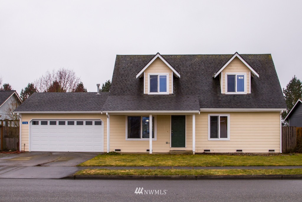 1316 East Gilkey Road Burlington, WA 98233 - Photo 1 of 20 Gallery Image 1