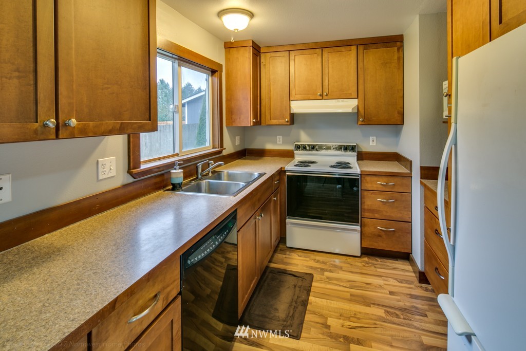 1316 East Gilkey Road Burlington, WA 98233 - Photo 6 of 20 Gallery Image 6