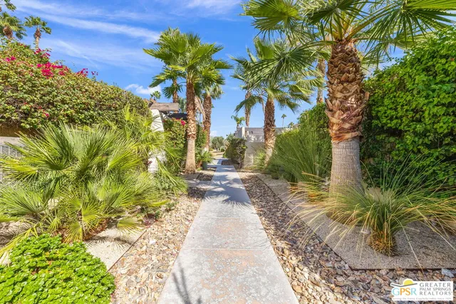 $7,000 | 427 North Calle Rolph, Palm Springs, CA 92262