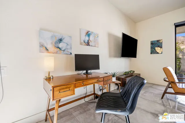 $7,000 | 427 North Calle Rolph, Palm Springs, CA 92262