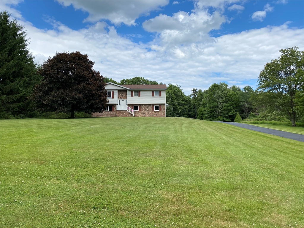 30 Hardy Road Johnson City, NY 13790 - Photo 1 of 30 Gallery Image 1