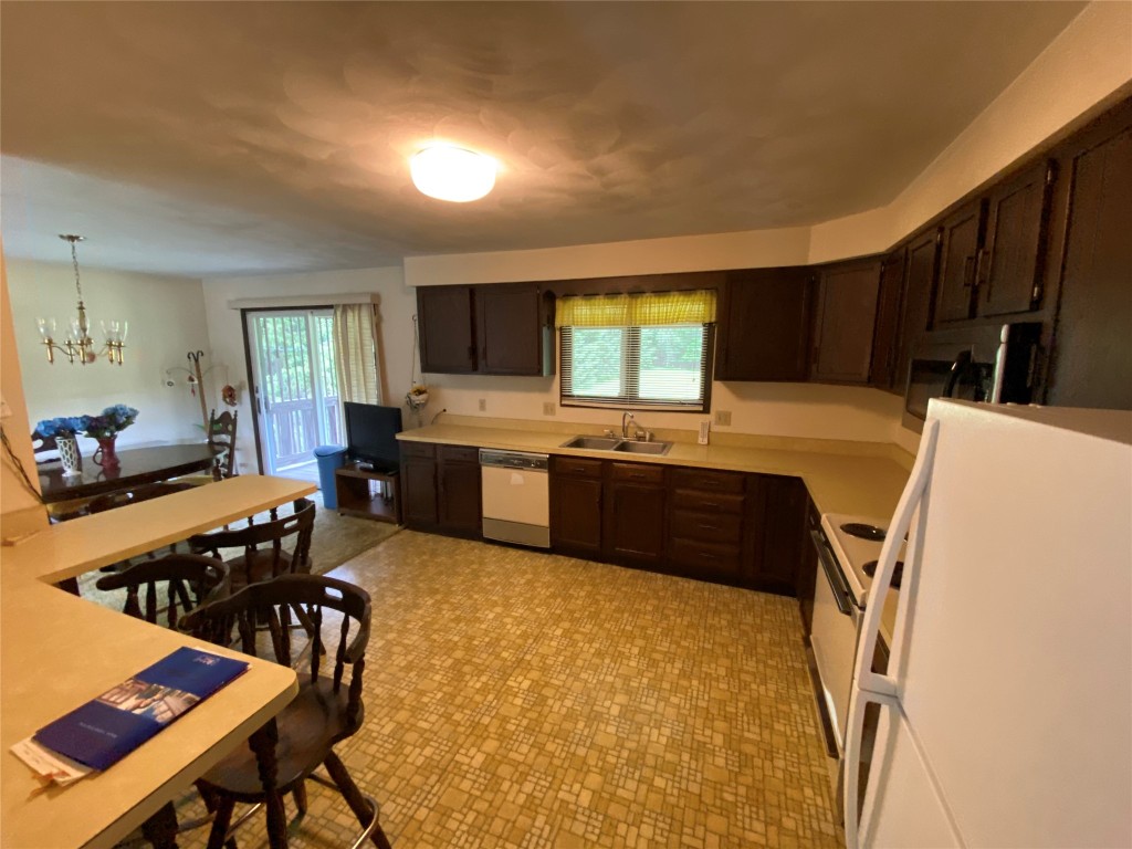 30 Hardy Road Johnson City, NY 13790 - Photo 16 of 30 Gallery Image 16