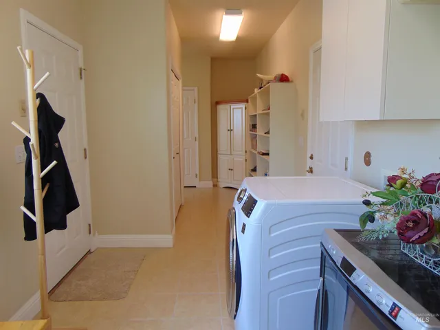 $699,000 | 927 Haul Road, Vale, OR 97918