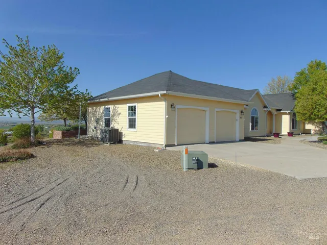 $699,000 | 927 Haul Road, Vale, OR 97918