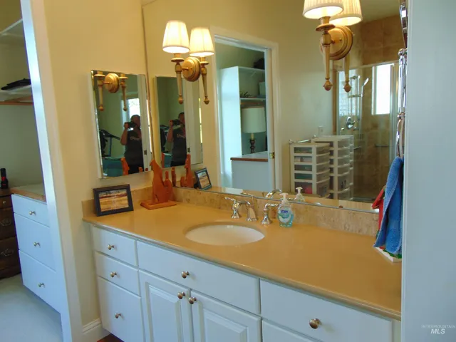 $699,000 | 927 Haul Road, Vale, OR 97918