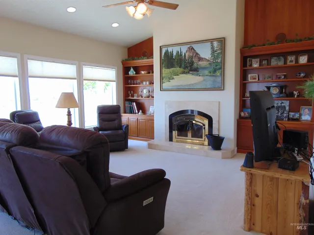 $699,000 | 927 Haul Road, Vale, OR 97918