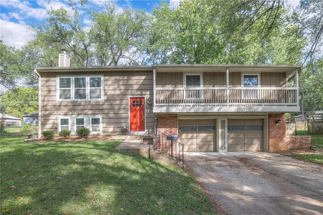 $365,000 | 10310 West 89th Street, Overland Park, KS 66214