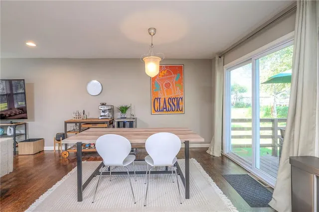 $365,000 | 10310 West 89th Street, Overland Park, KS 66214