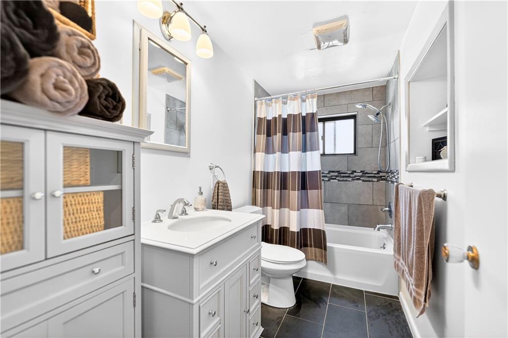 43 Kenridge Drive McKees Rocks, PA 15136 - Photo 12 of 41 Gallery Image 12