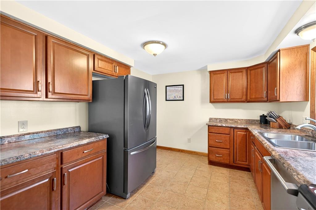 43 Kenridge Drive McKees Rocks, PA 15136 - Photo 18 of 41 Gallery Image 18