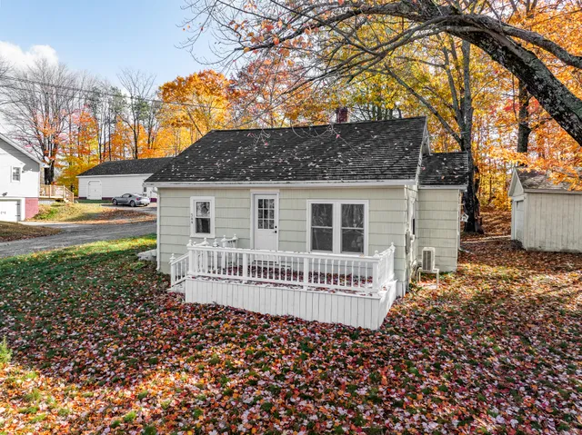 $168,000 | 344 Enfield Road, Lincoln, ME 04457