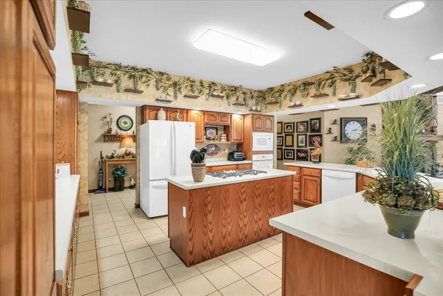 $250,900 | 2510 E Us Highway, Newman, IL 61942