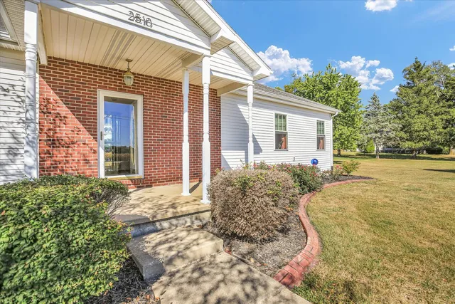 $250,900 | 2510 E Us Highway, Newman, IL 61942