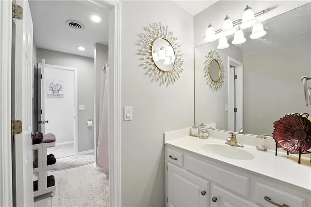 $867,000 | 414 South Borgman Road, Buckner, MO 64016