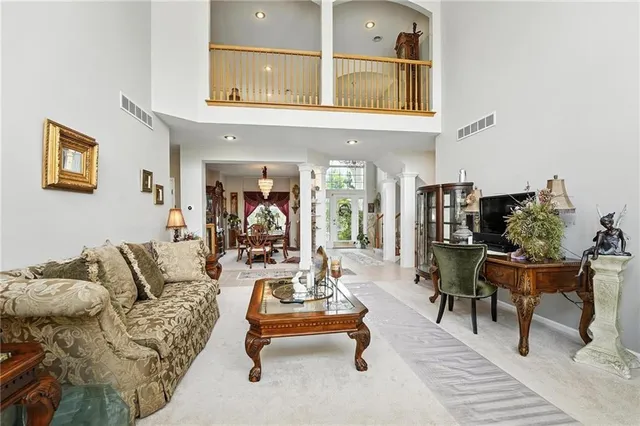 $867,000 | 414 South Borgman Road, Buckner, MO 64016