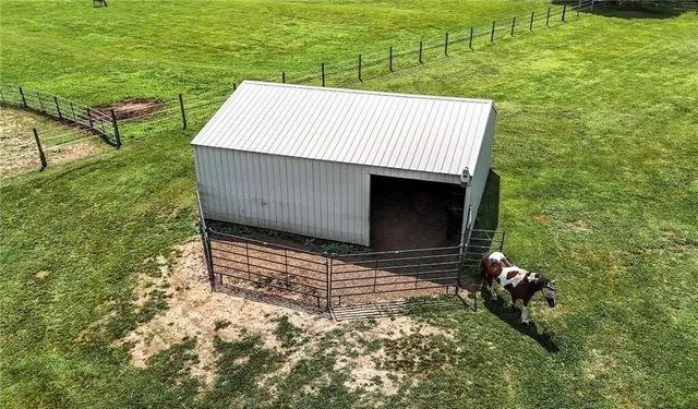 $867,000 | 414 South Borgman Road, Buckner, MO 64016