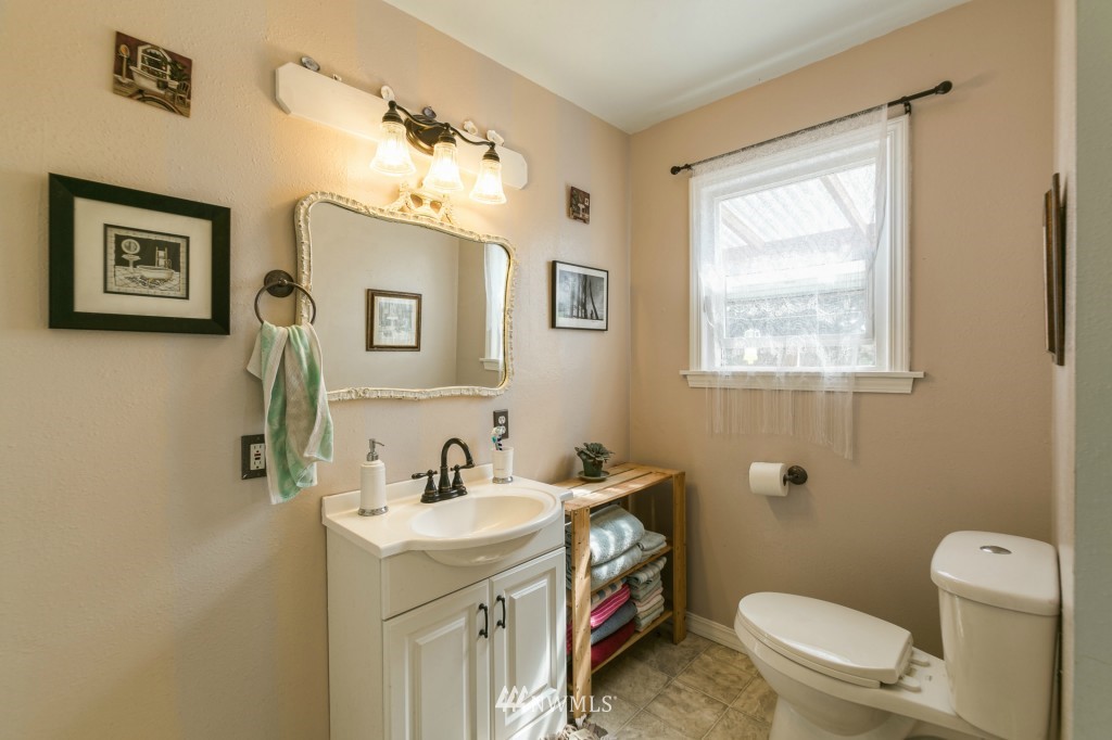 16346 Fir Island Road Mount Vernon, WA 98273 - Photo 10 of 15 Gallery Image 10