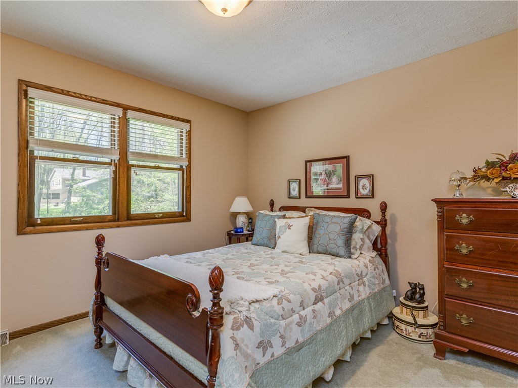 1418 Belle Meade Drive Akron, OH 44321 - Photo 19 of 35