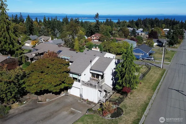 $665,000 | 1633 East 5th Street, Port Angeles, WA 98362