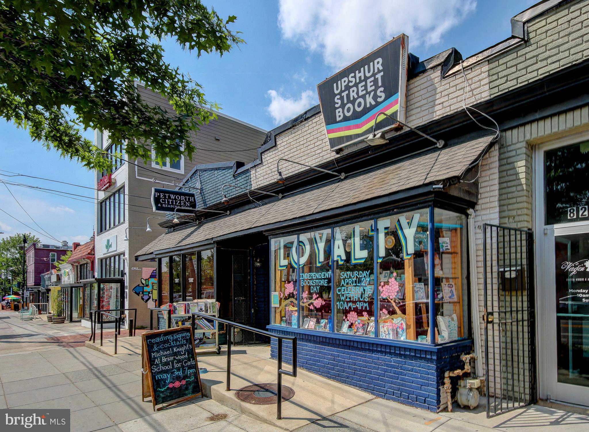 1321 Spring Road Northwest Washington, DC 20010 - Photo 26 of 30 a view of street with sitting area