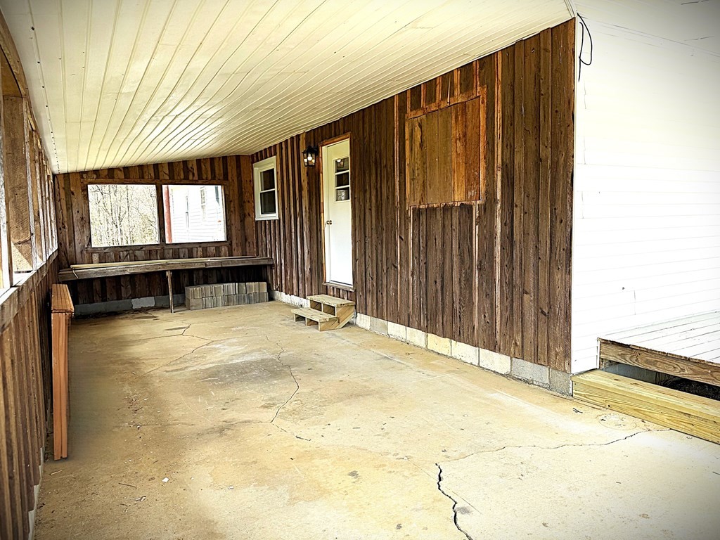 118 Collins Road Allons, TN 38541 - Photo 61 of 64 a view of a indoor swimming pool