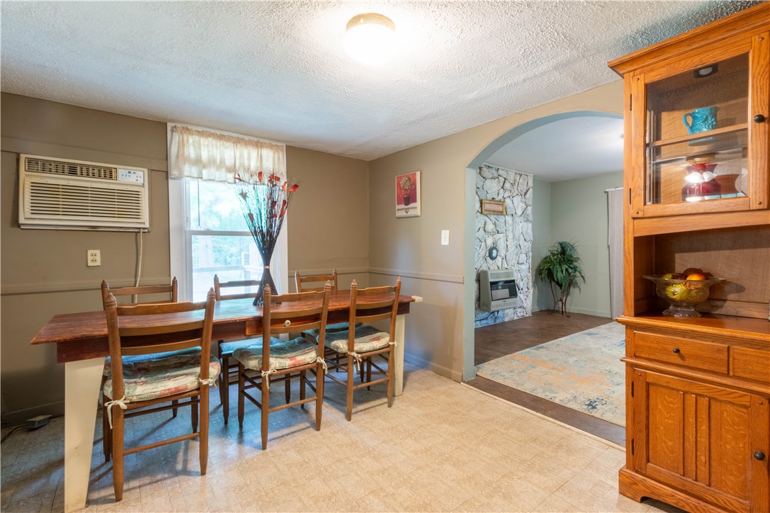 130 South King Street Seneca, SC 29678 - Photo 7 of 20