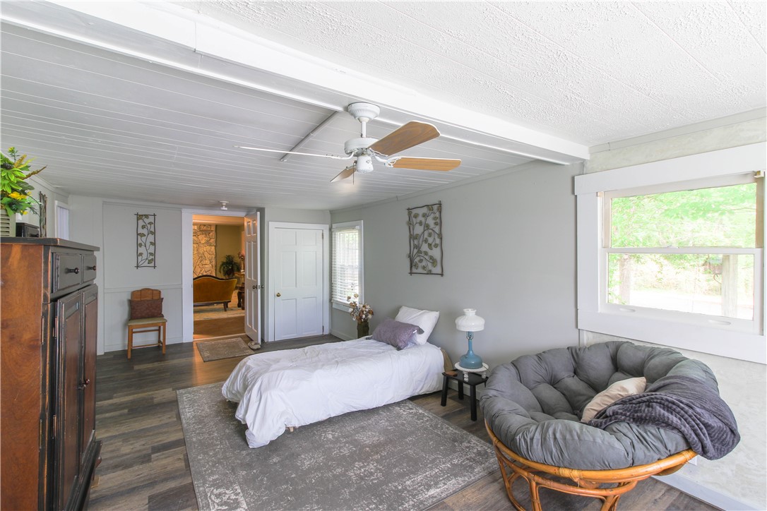 130 South King Street Seneca, SC 29678 - Photo 9 of 20