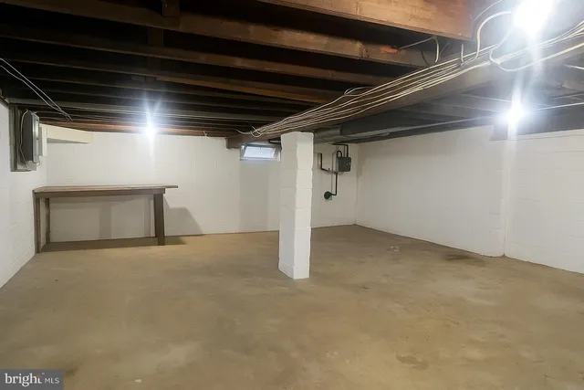 a view of empty room