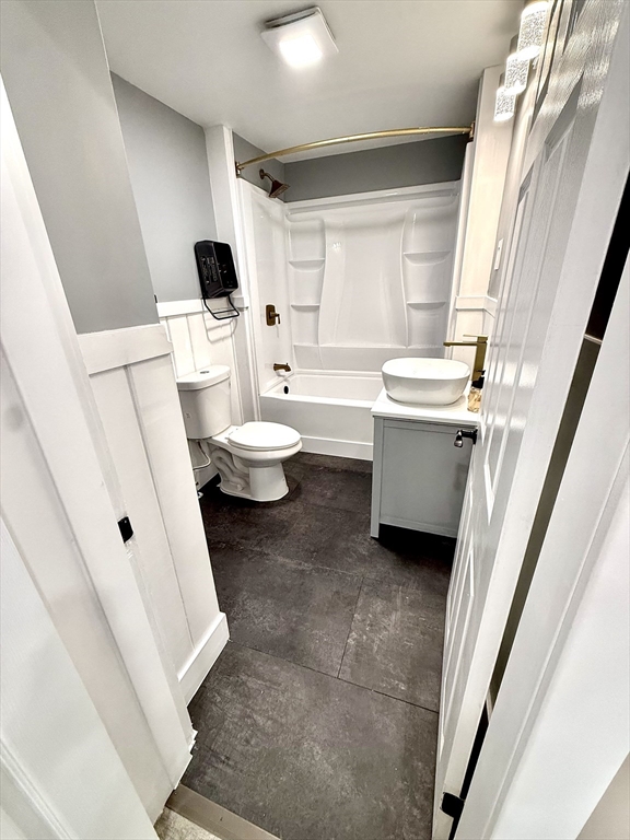 6 Wheelock Street Oxford, MA 01540 - Photo 26 of 30