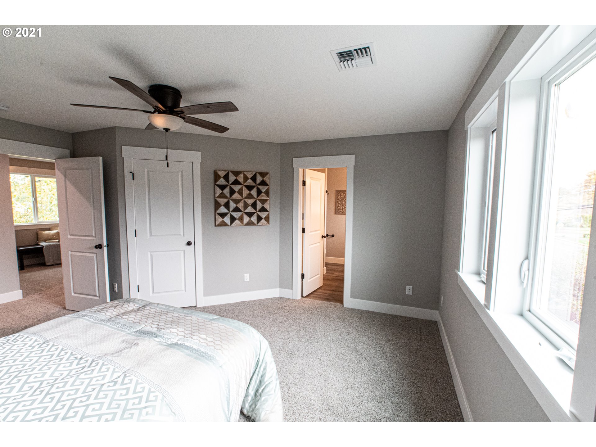 445 South 7th Street Independence, OR 97351 - Photo 14 of 24 Gallery Image 14