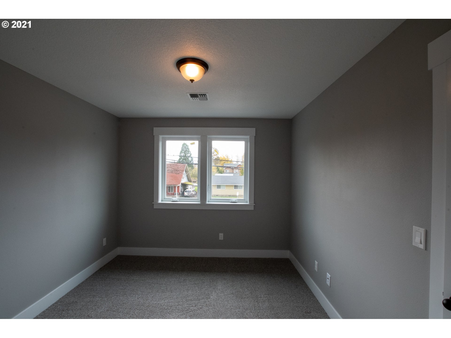 445 South 7th Street Independence, OR 97351 - Photo 22 of 24 Gallery Image 22