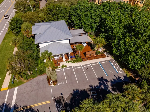 $1,749,000 | 1957 Frosted Turquoise Way, Vero Beach, FL 32963