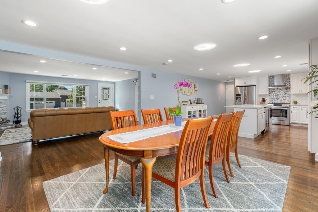 4 Suncrest Road Andover, MA 01810 - Photo 14 of 37