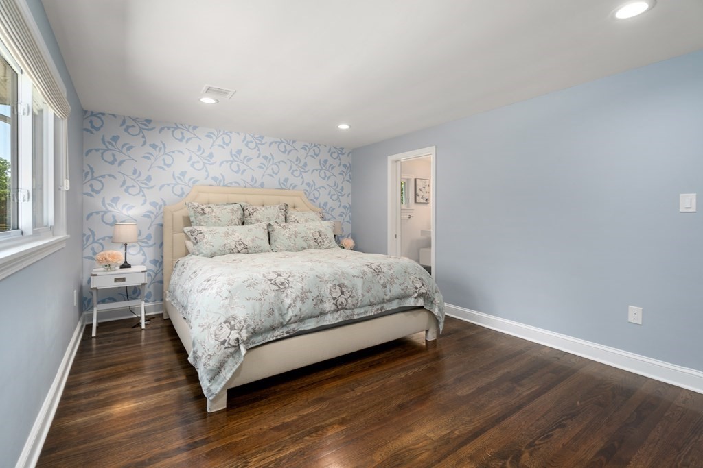 4 Suncrest Road Andover, MA 01810 - Photo 18 of 37