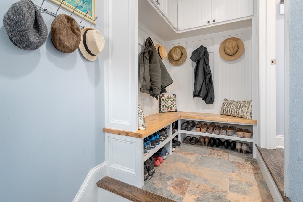 4 Suncrest Road Andover, MA 01810 - Photo 24 of 37