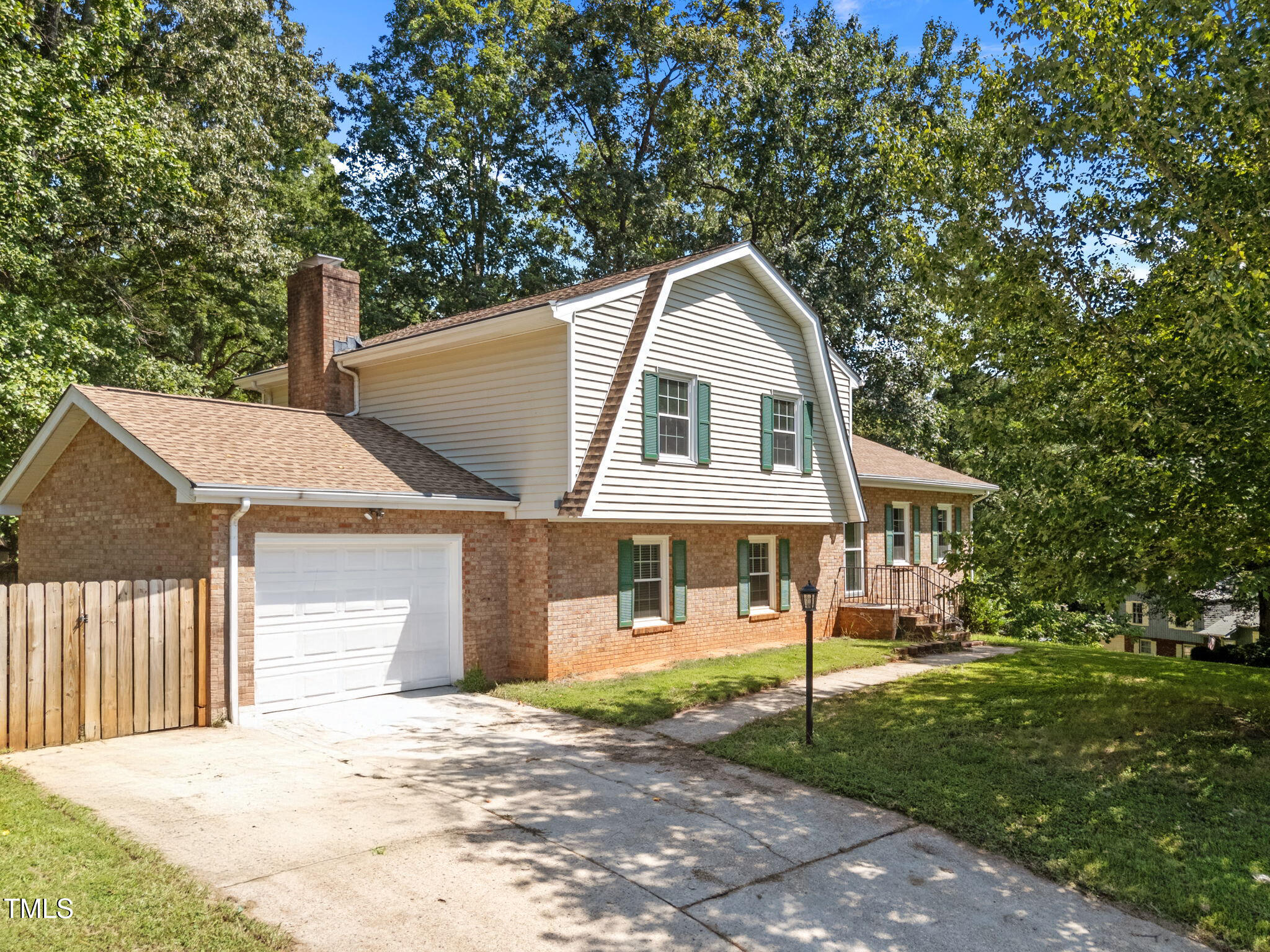 6600 Coach Light Circle Raleigh, NC 27613 - Photo 2 of 32 1-web-or-mls-DJI_20250825114033_0531_D (