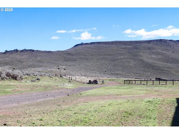 $1,100,000 | 43151 Eagle Lane, Burns, OR 97720