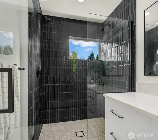 $779,950 | 333 Northwest 47th Street, Unit C, Seattle, WA 98107