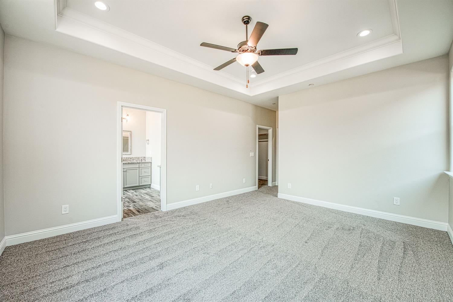 702 Alpine Way Madera, CA 93636 - Photo 18 of 35 Gallery Image 18