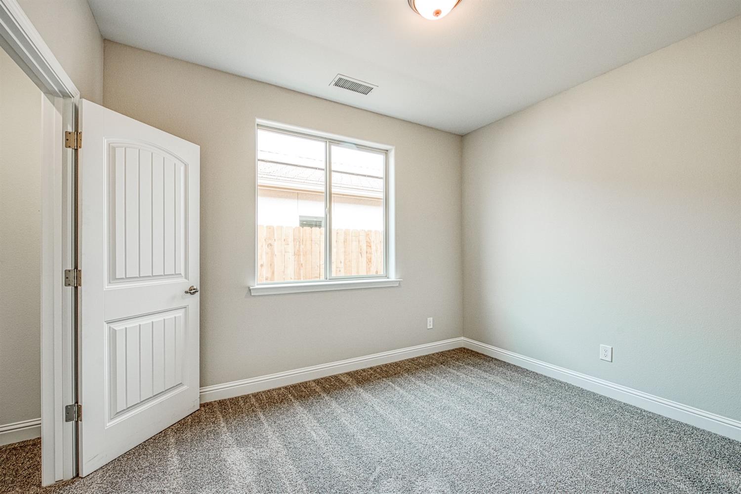 702 Alpine Way Madera, CA 93636 - Photo 21 of 35 Gallery Image 21