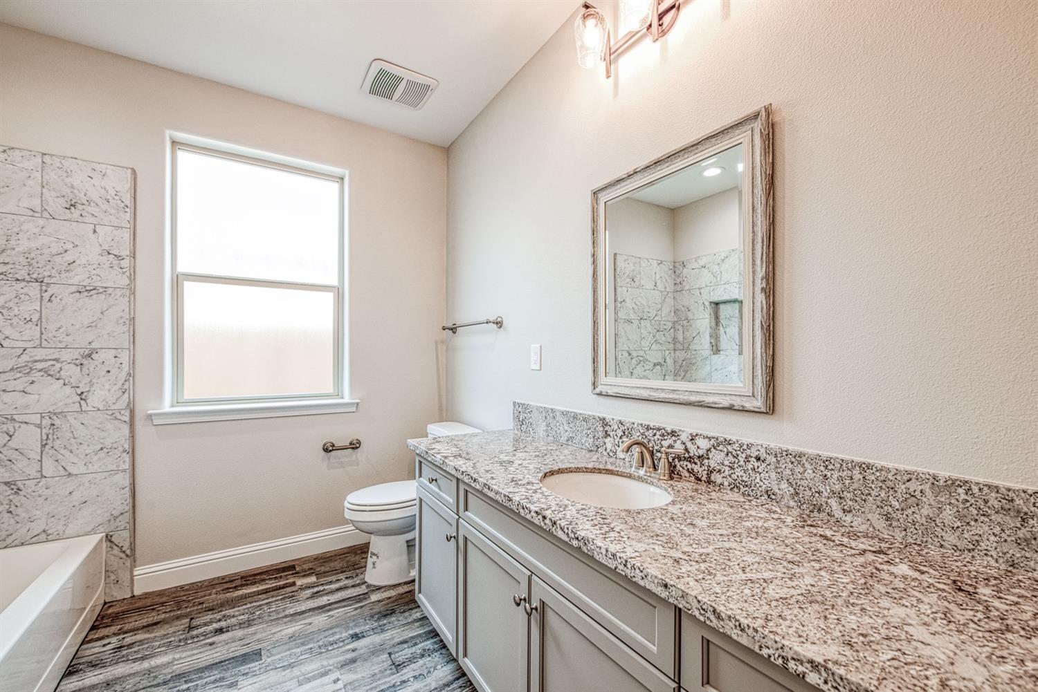 702 Alpine Way Madera, CA 93636 - Photo 22 of 35 Gallery Image 22