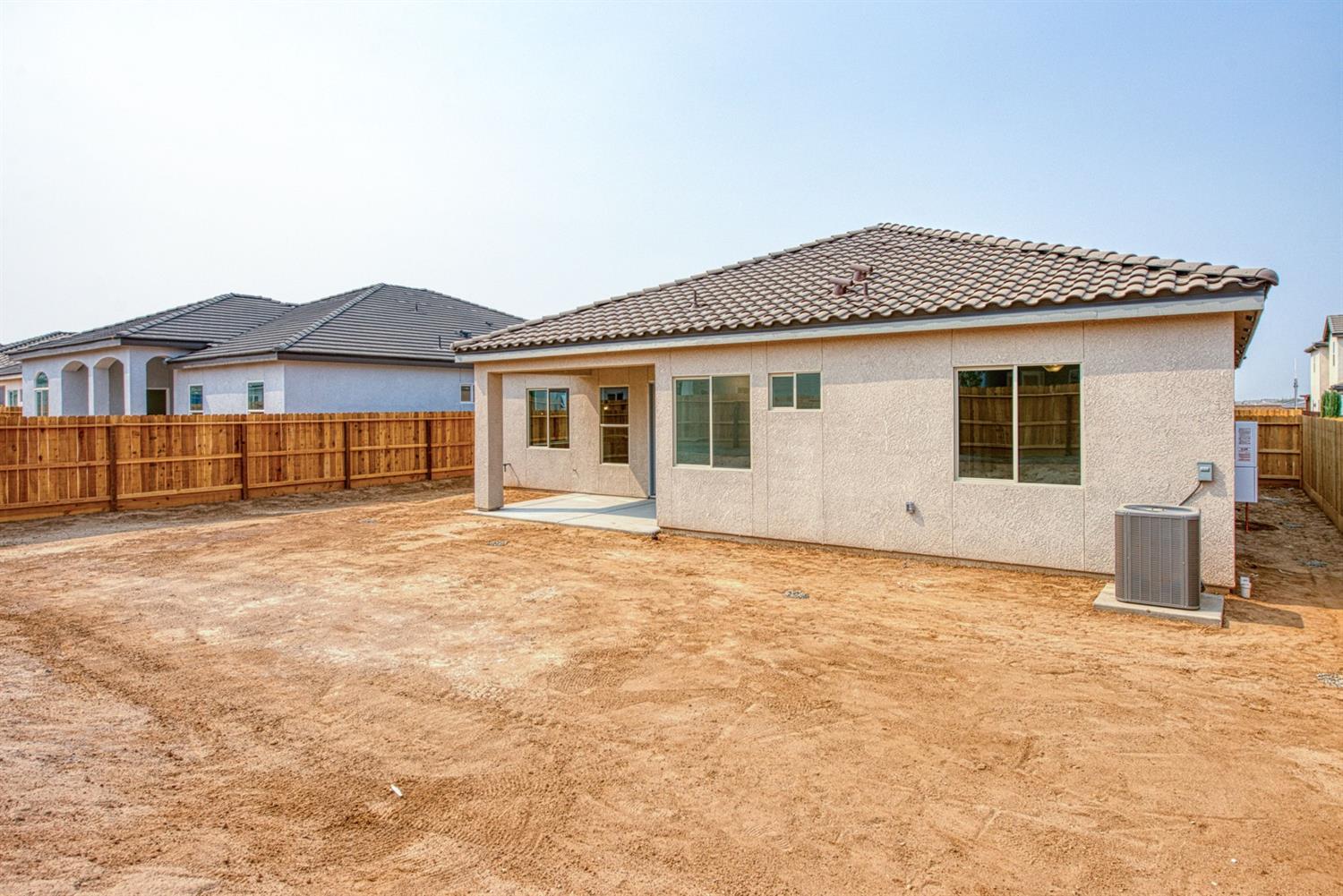 702 Alpine Way Madera, CA 93636 - Photo 31 of 35 Gallery Image 31