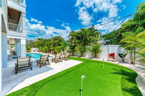 $4,440,000 | 215 83rd Street, Holmes Beach, FL 34217