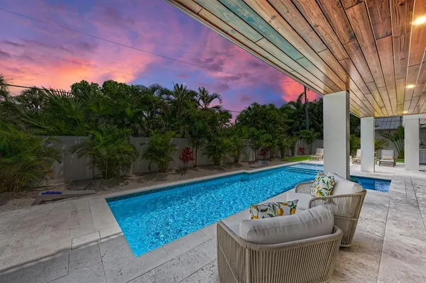 $4,440,000 | 215 83rd Street, Holmes Beach, FL 34217